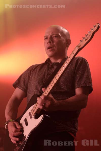 MOGWAI - 2019-07-06 - HEROUVILLE SAINT CLAIR - Chateau de Beauregard - Scene John - 